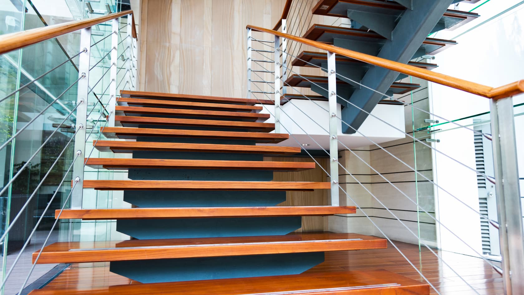 Design the wooden staircase do it yoursel