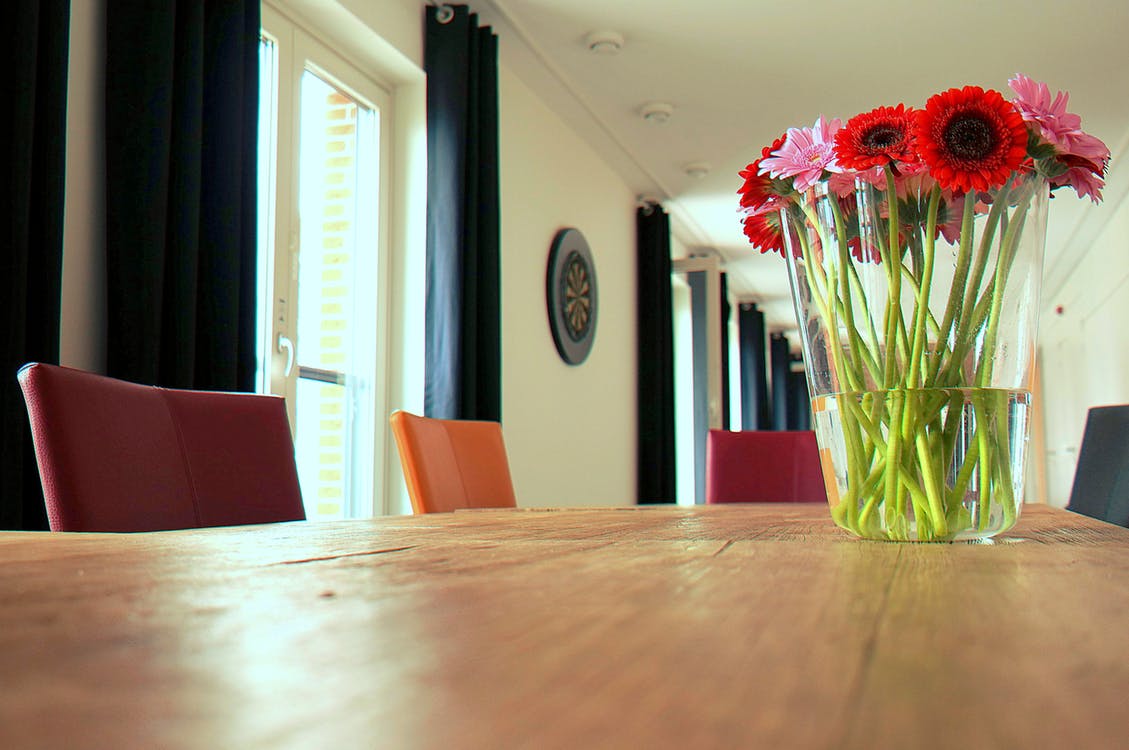 Five Tips To Take Care Of Your Acacia Wood Dining Table